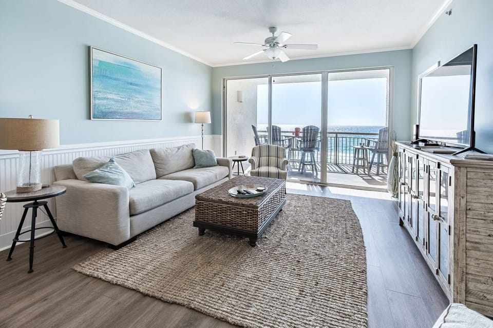 South Shore 30A by AvantStay | Gulf View | Pool Apartment in Rosemary Beach