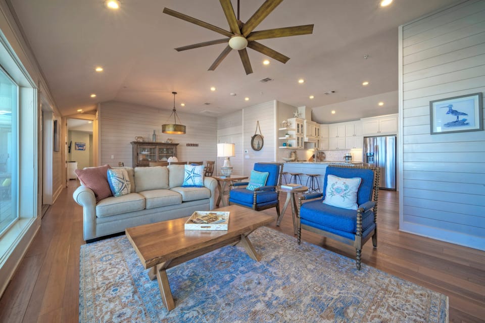 The chic decor throughout the home. (Blue Marlin)