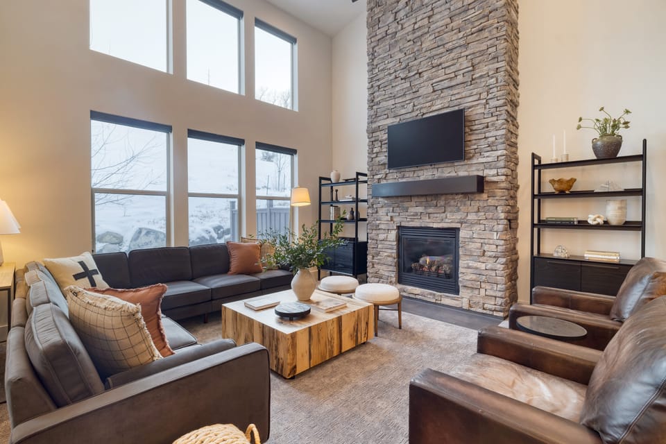 Fireplace and TV in the living room.