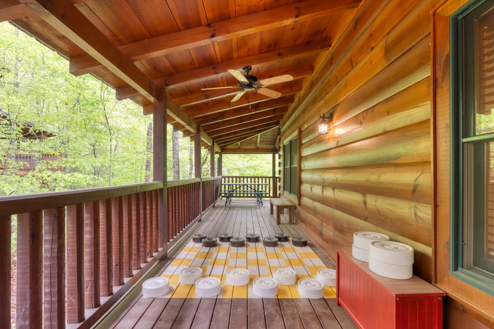 Outdoor games will keep the daytime fun going for hours.