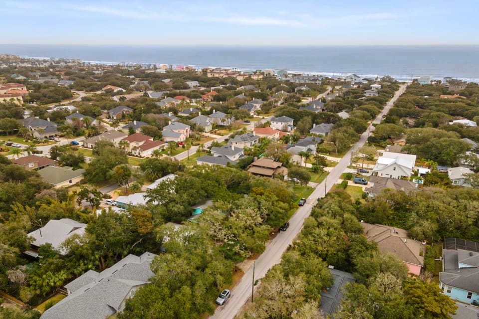 Path at the end of the street leads you to the beach.