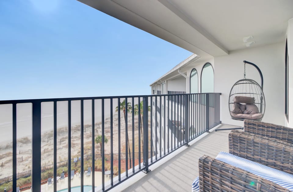Relax and soak in the Gulf views while enjoying the refreshing sea breeze.
