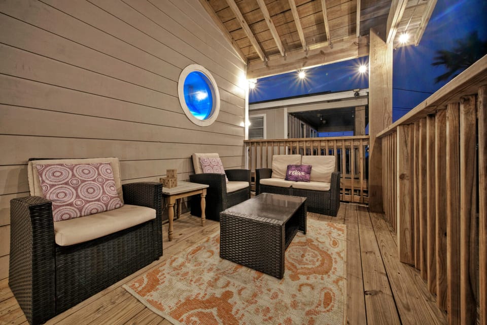 Outdoor seating at both homes. (Kenna's Kabana)