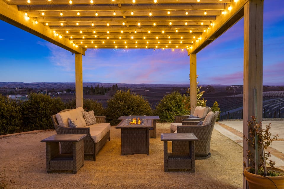 Gather round the firepit.