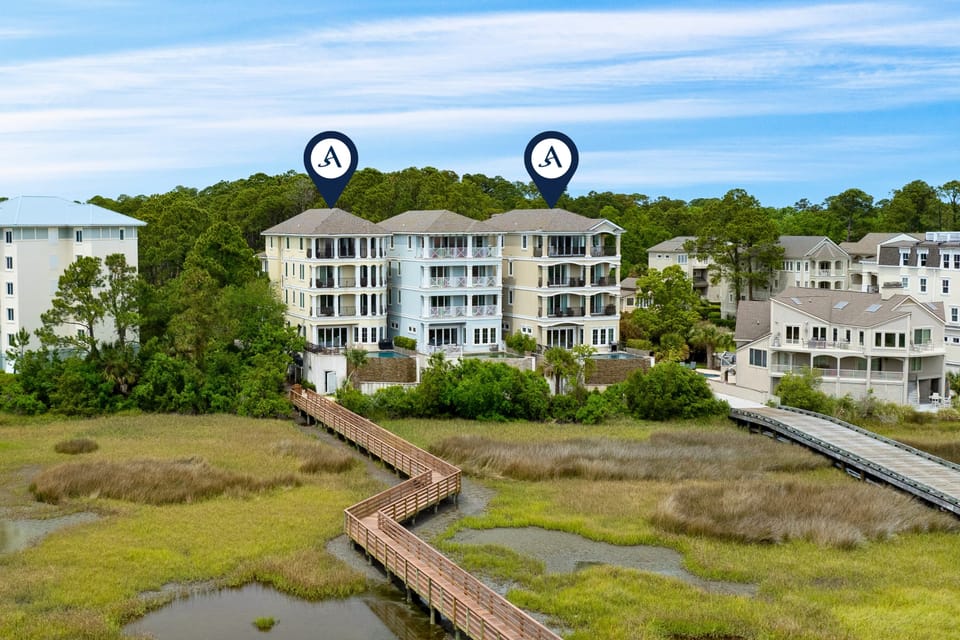 (20 Bradley Circle)
