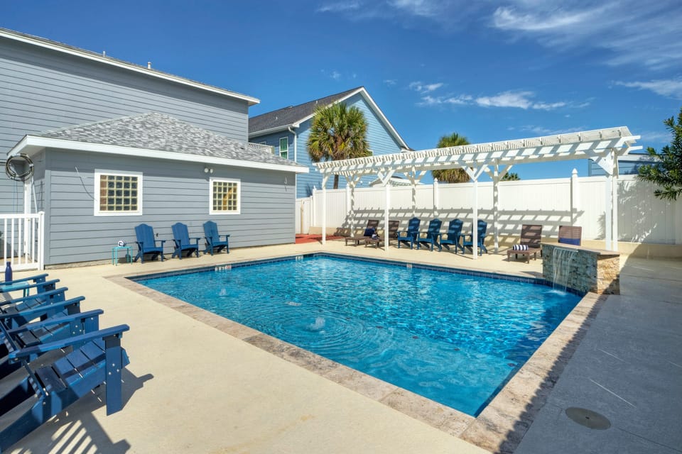 Communal pool.