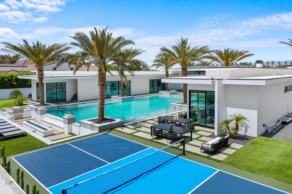 Lounge, dip, repeat all day