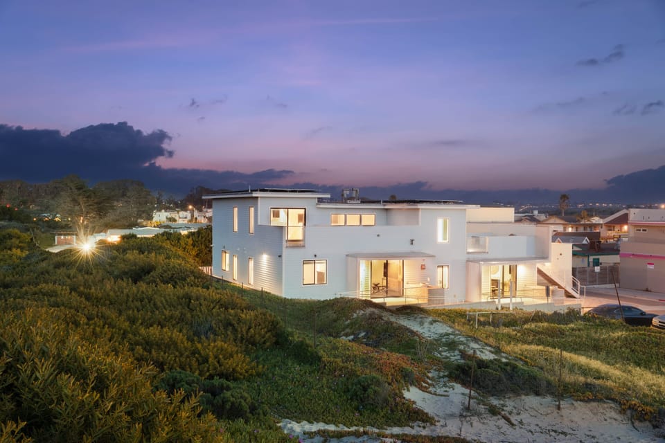 Charming exterior.