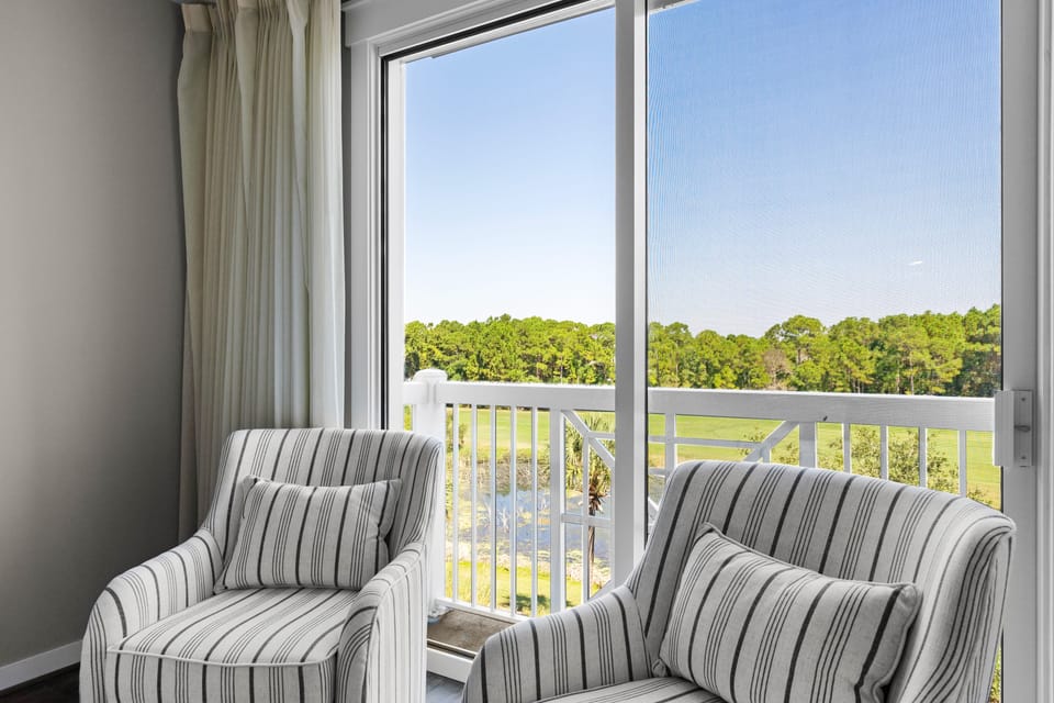 Tranquility right at your windows.