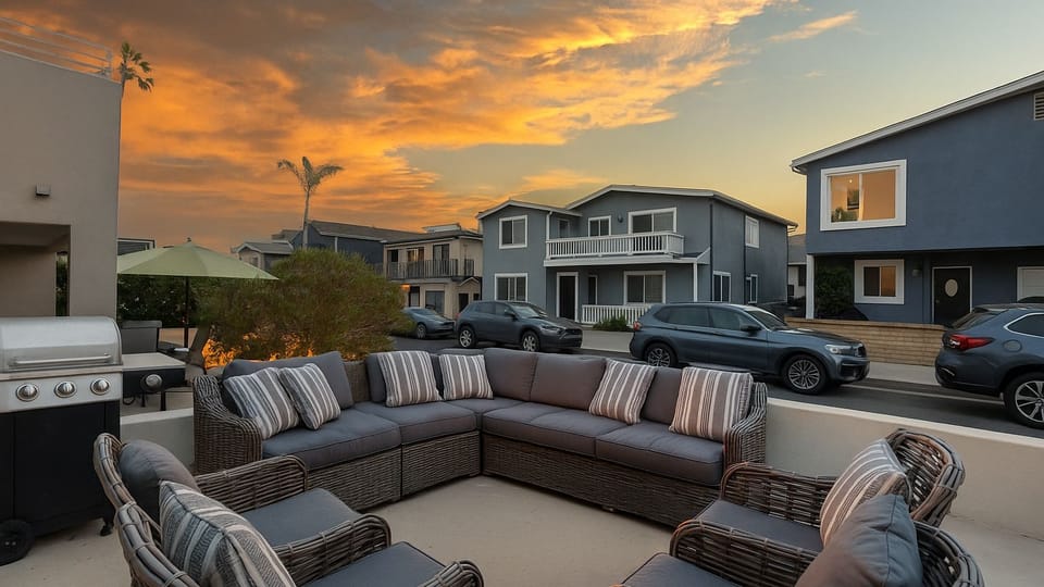 Lounge on the patio. (Sandy)