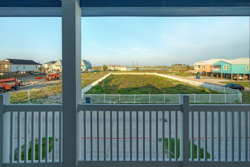 Neighborhood views from the balcony.