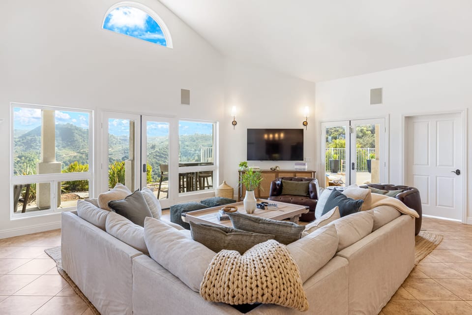 Bright and inviting living room.