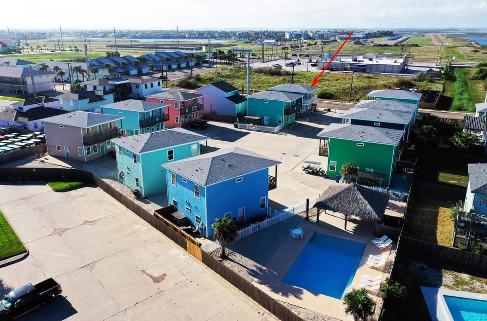 Beautiful neighborhood of Ocean Devotion.