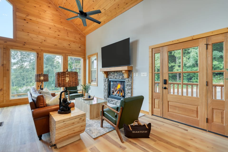 Bright and inviting living room.