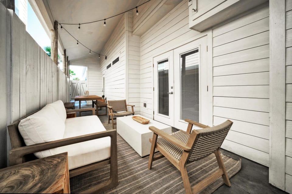 Covered back patio. (Clamshell Cottage)