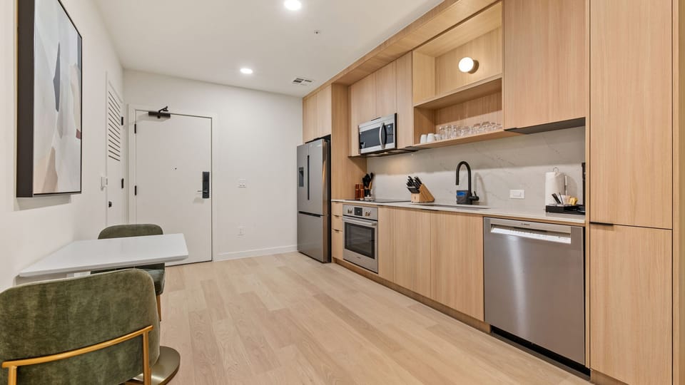 Pool + Restaurant | Steps from Zilker & Lady Bird | Accessible Queen Suite | The Code at AvantStay Apartment in Austin