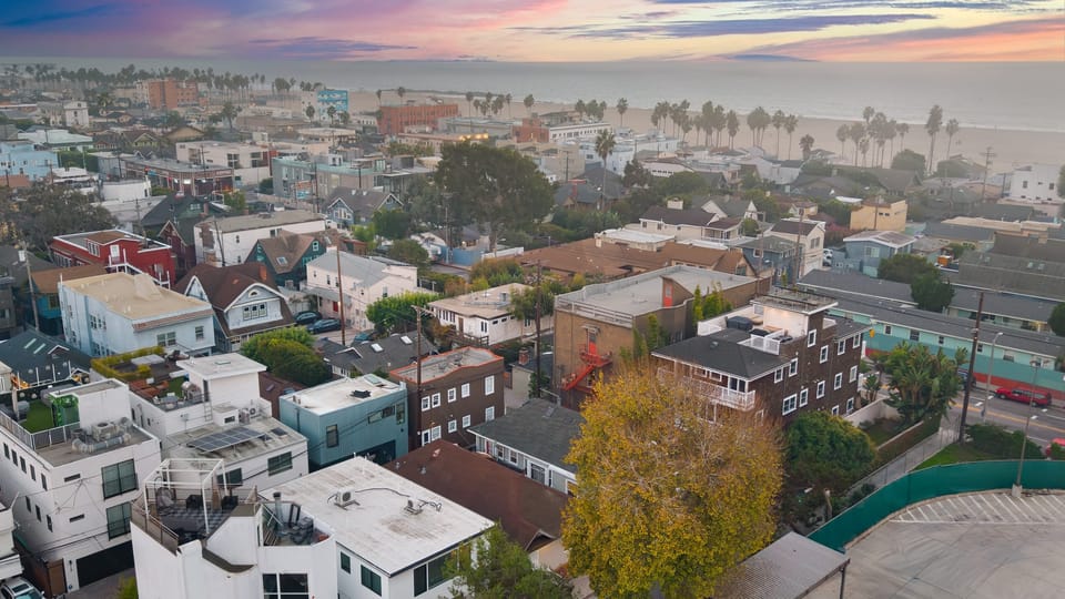 Neighborhood view.