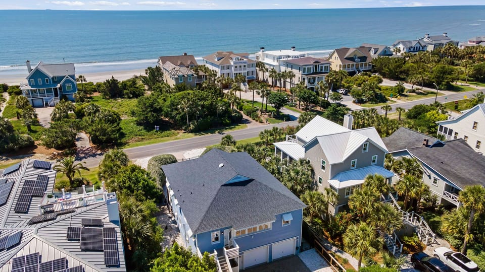 Aerial view of the neighborhood.