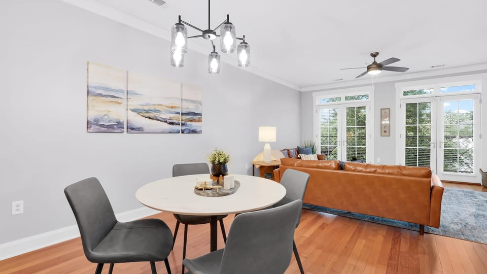 Effortless flow from the living area to the dining area.