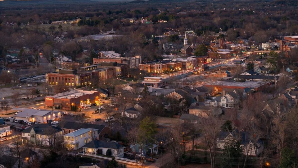 Experience Nashville, AvantStay style.