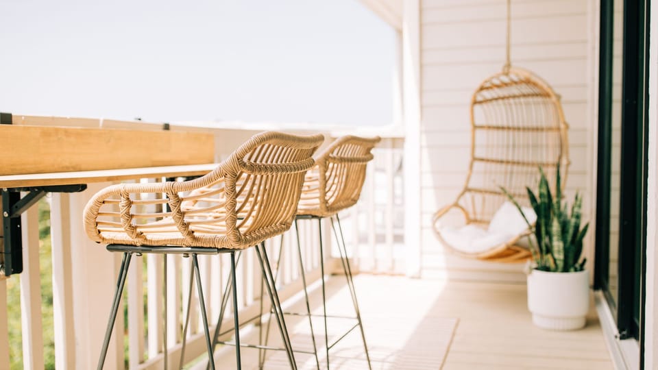 Salt Haus 30A: Private balcony off the living room.