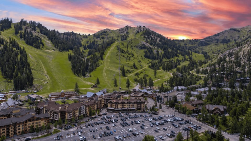 Wake up at the base of Palisades Tahoe and be on the lift in minutes!