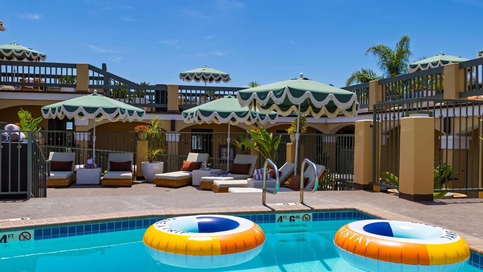 The Mara by AvantStay | Pool + Hot Tub + Rooftop Views | Walk to Beach + Restaurants + Cafés Hotel in Laguna Beach