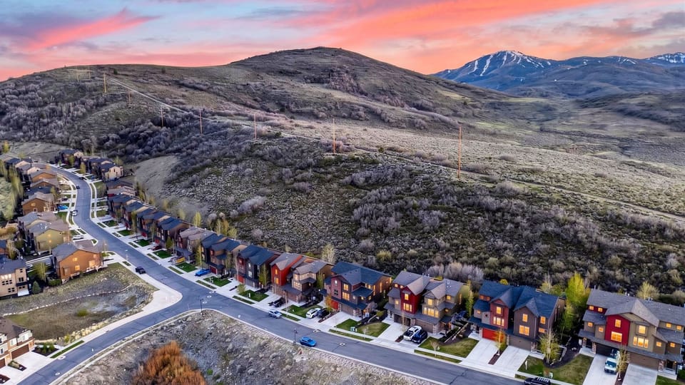 Experience Park City, AvantStay style!