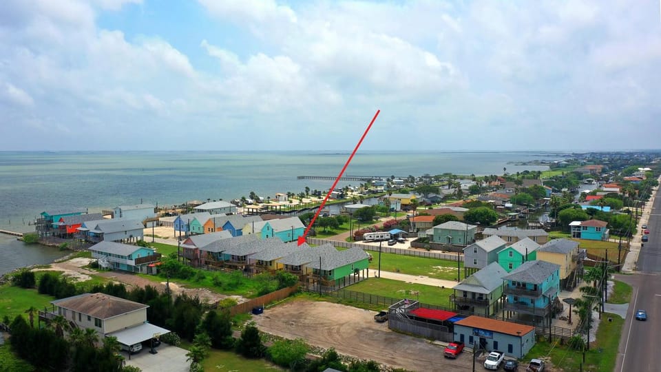 Experience Port Aransas, AvantStay style.