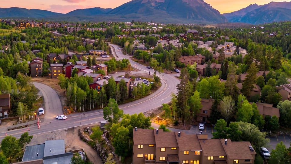 Bird's-eye view of the neighborhood nestled in the Rockies.