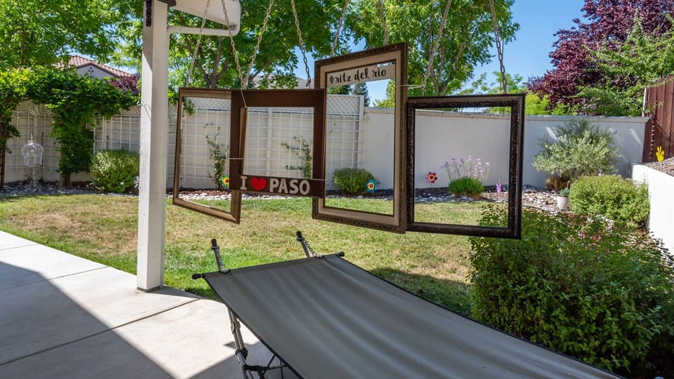 Ritz del Rio by AvantStay | Single-Level + BBQ Patio + Outdoor TV | Quiet Cul-de-Sac House in Paso Robles