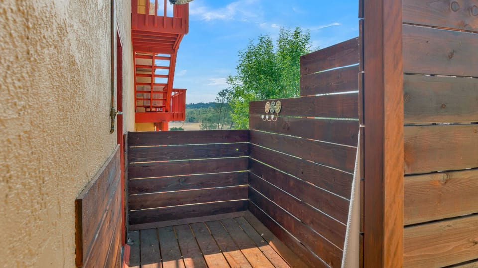 Fresh air and a rainfall shower on the balcony