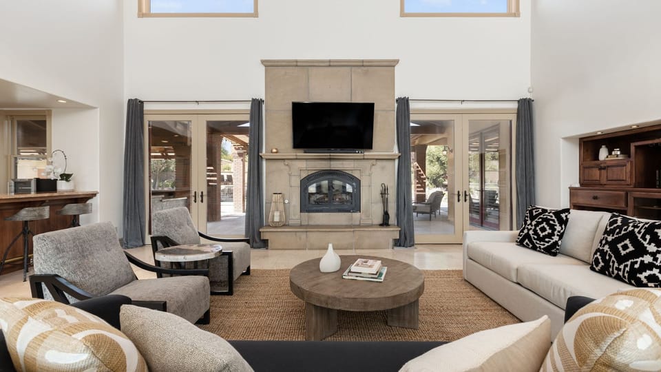 The Estate Villa at Dresser Winery by AvantStay | Pool + Sauna | Paso Robles House in Paso Robles