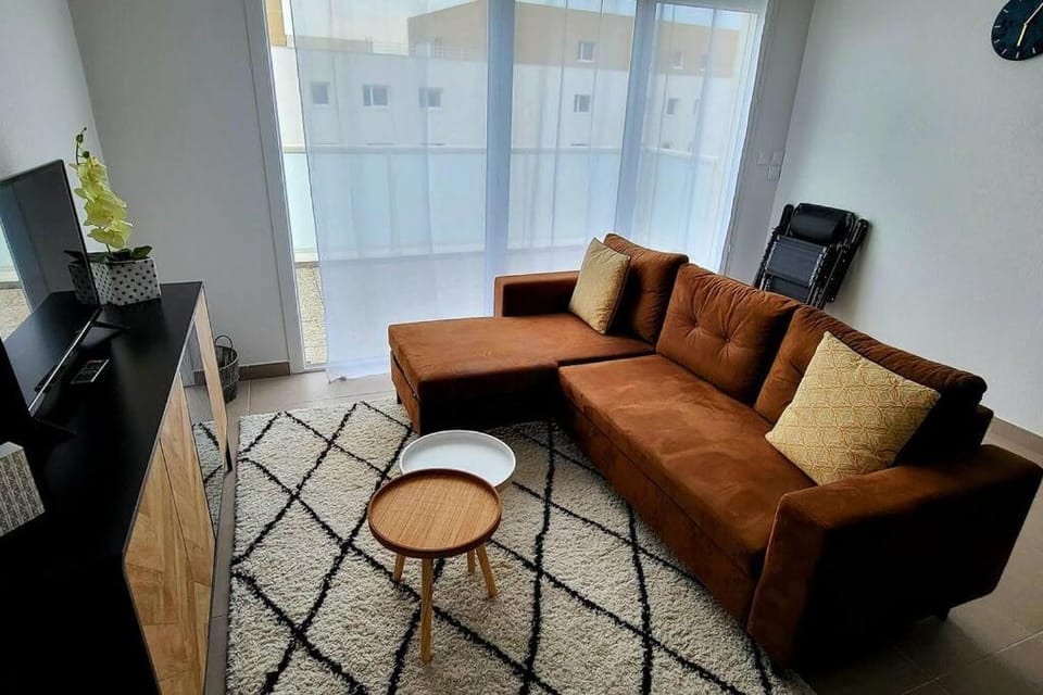 Appartement balcon terrasse Apartment in Pernes-les-Fontaines