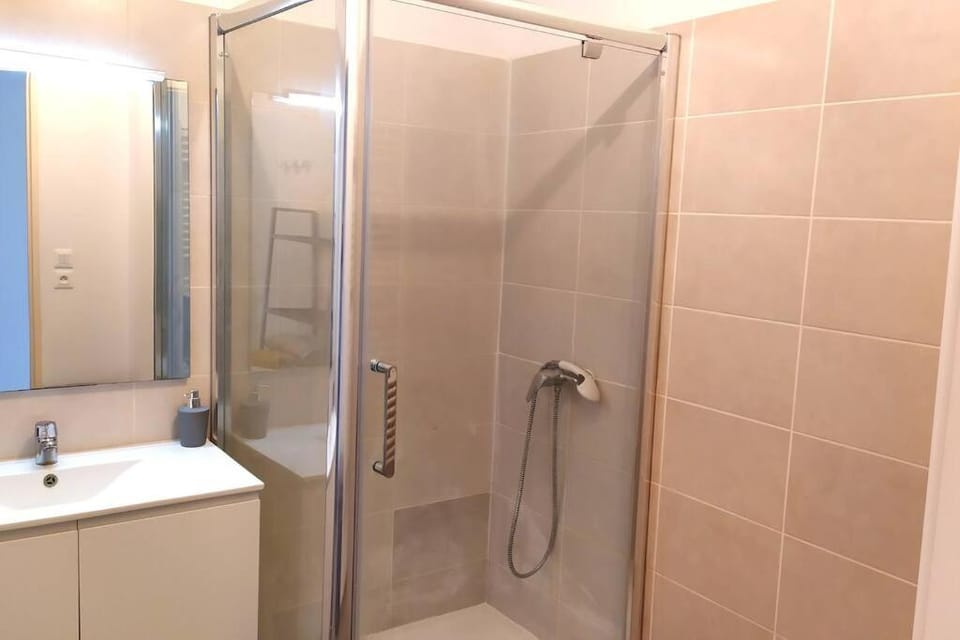La Garde appartement deux pièces Apartment in French Riviera