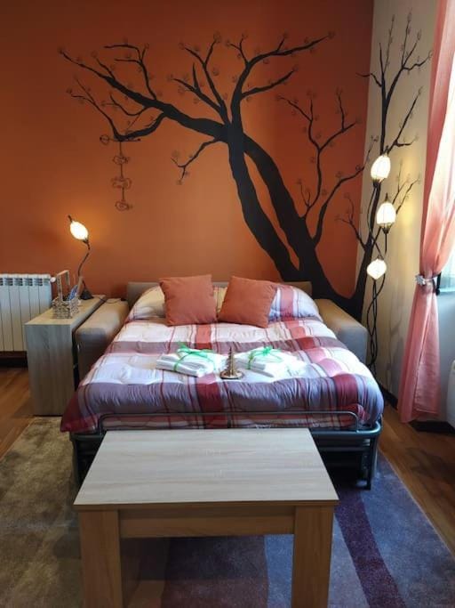 Bed, Living room, Seating area