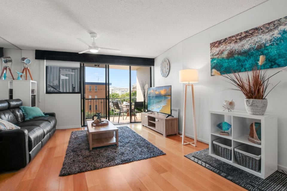 Unit 65 Grand Pacific Resort Bulcock St Caloundra Apartment in Golden Beach