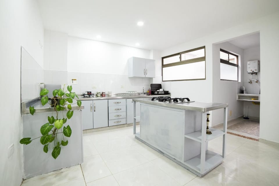 Kitchen or kitchenette, dishwasher, minibar, pet friendly, stove, toaster