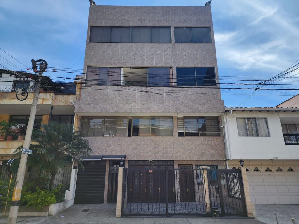 Property building, Day