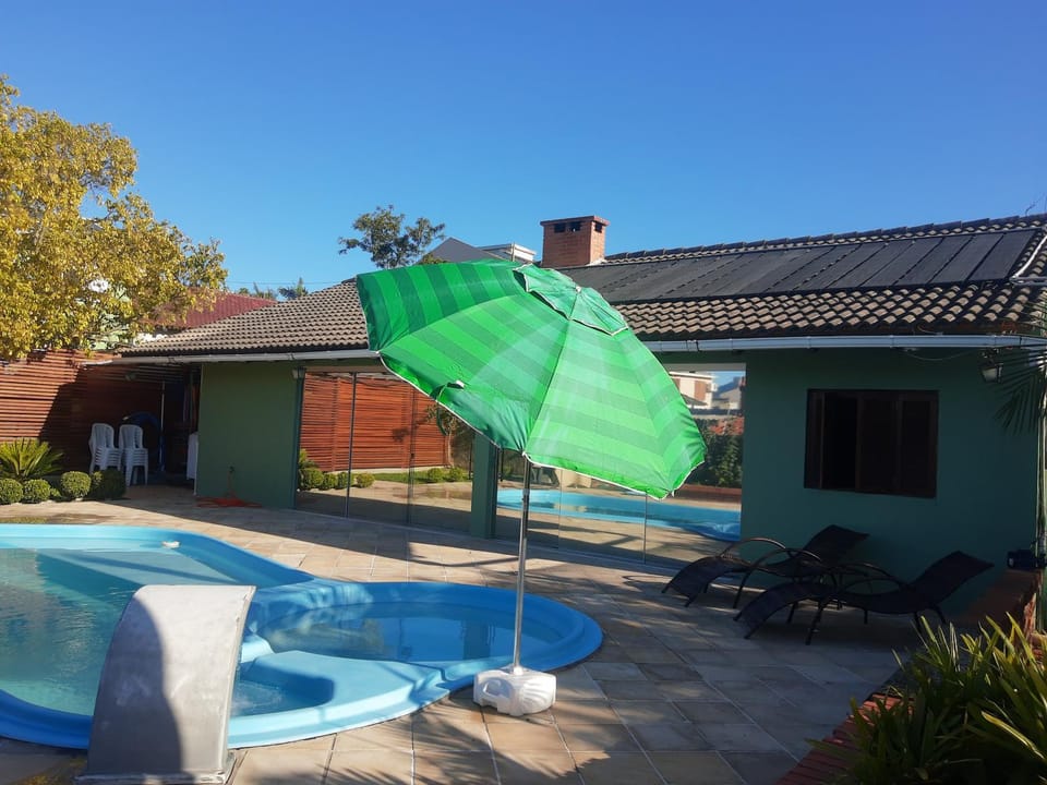 Pool view, Swimming pool, sunbed