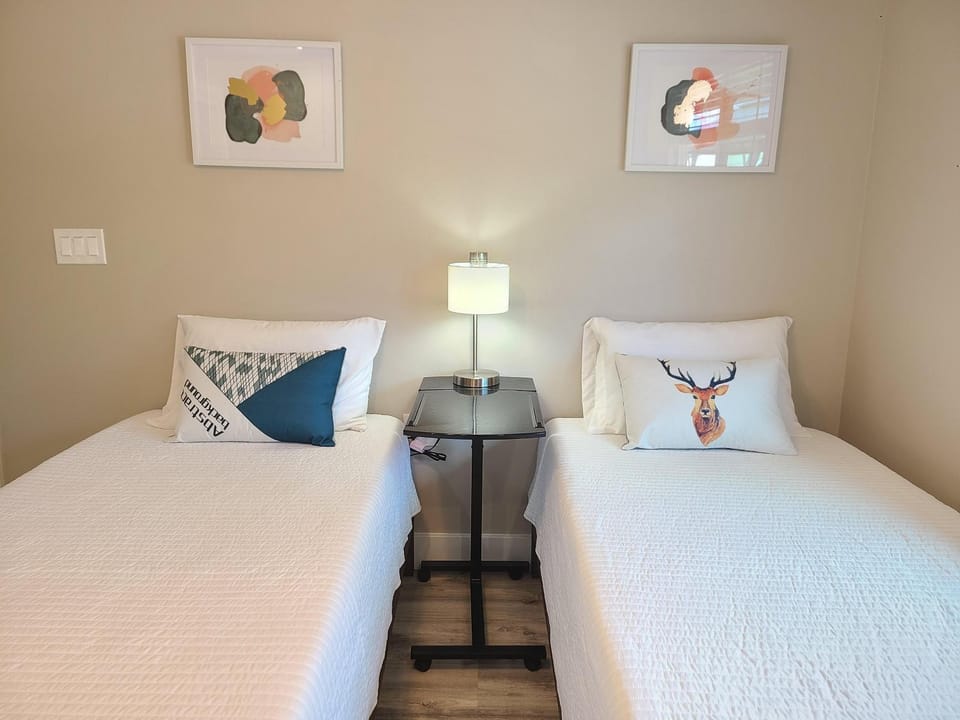 Air Conditioned! Paradise Park Brand new 2-bedroom Suite House in Orchidlands Estates