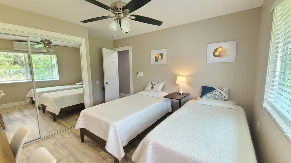 Air Conditioned! Paradise Park Brand new 2-bedroom Suite House in Orchidlands Estates