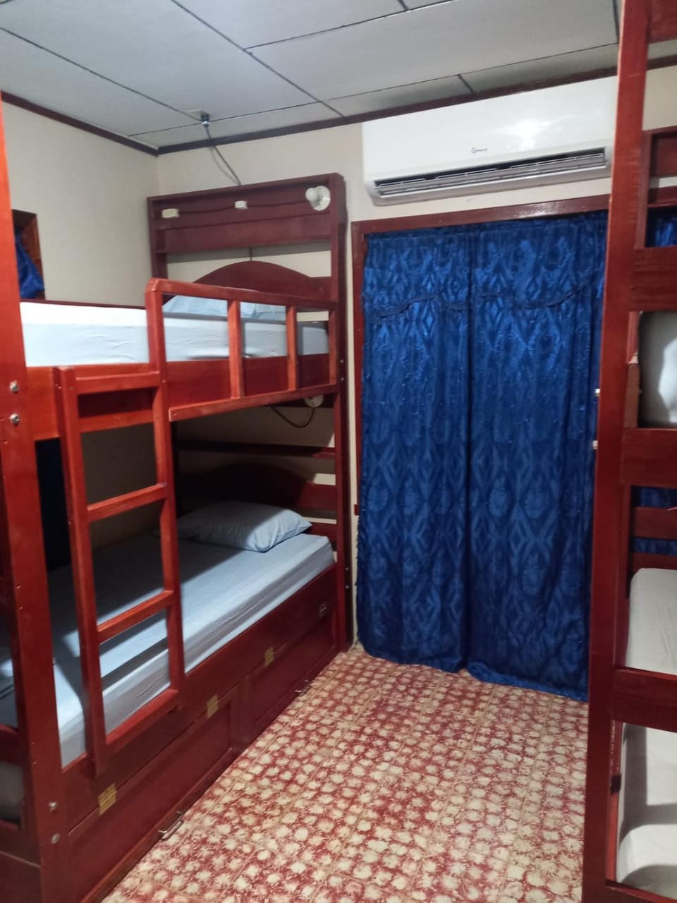 bunk bed