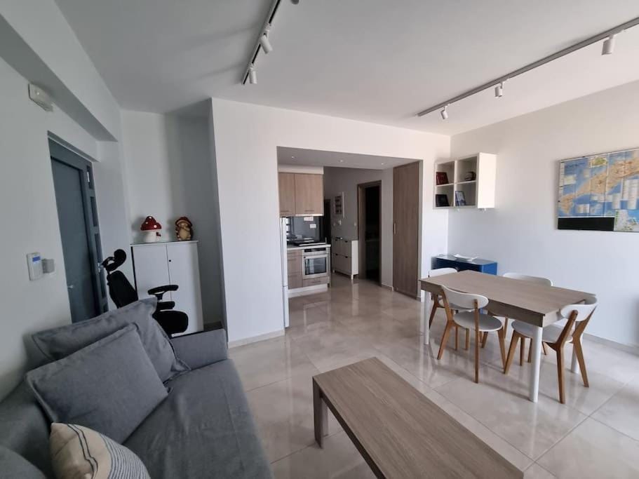 Connie's Beach House Apartment in Kos