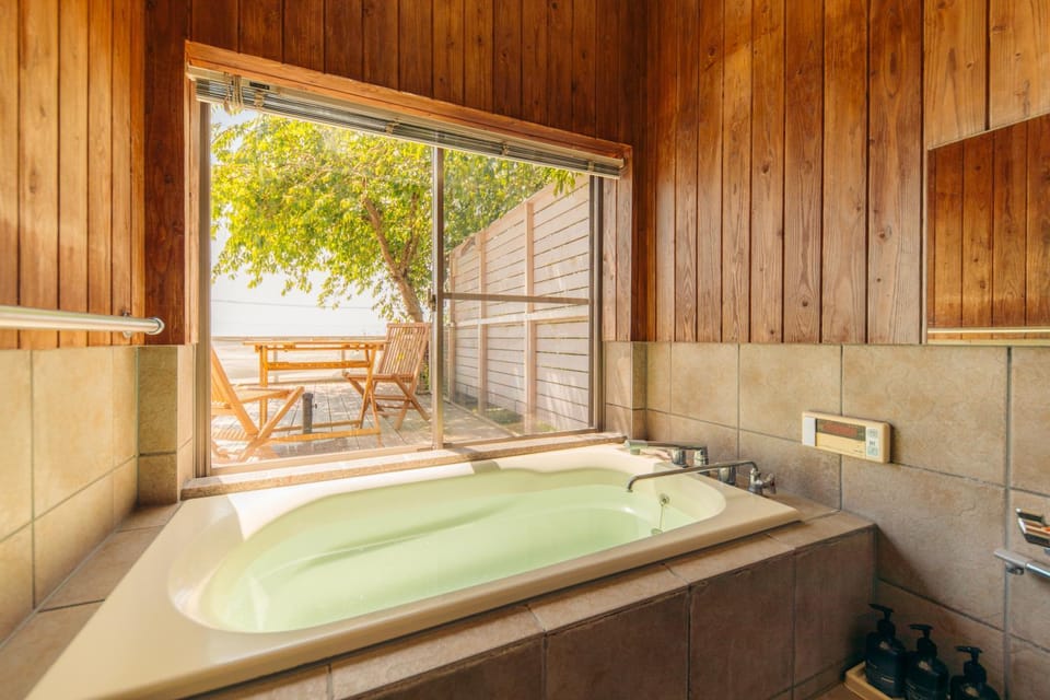 Bathroom, Bath