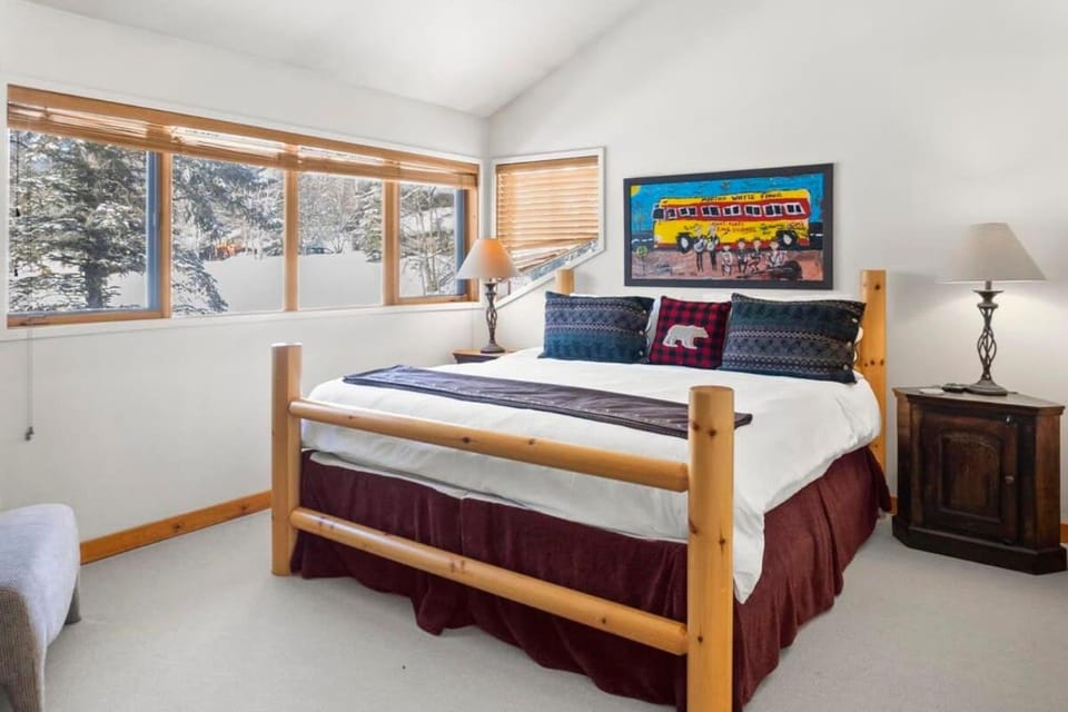 3BR Townhome Incredible Location House in Park City
