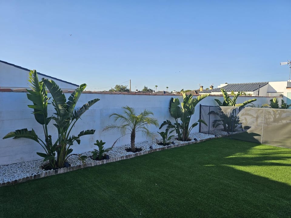 Chalet Wanderlust Chalet in Chiclana de la Frontera