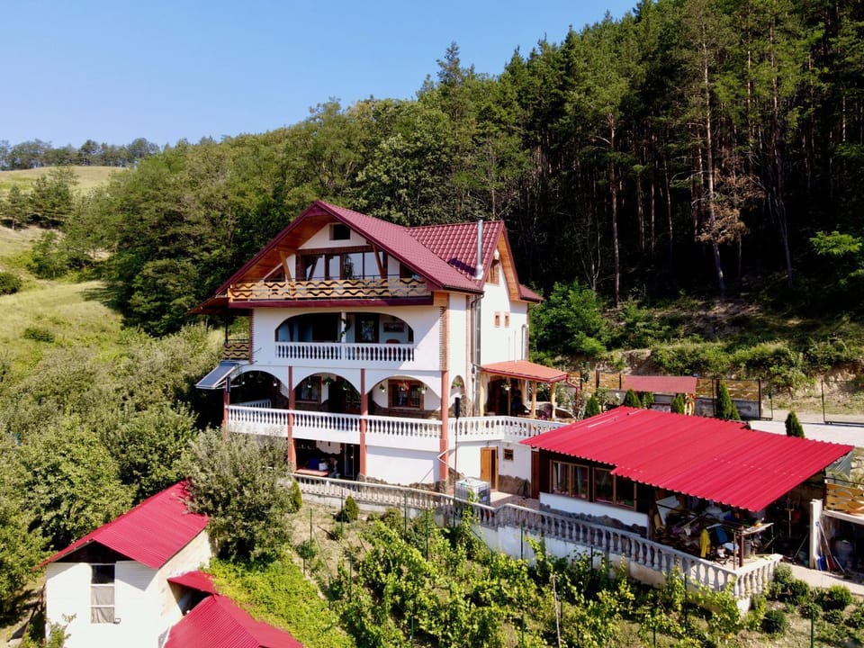 Property building, Day, Natural landscape, Mountain view