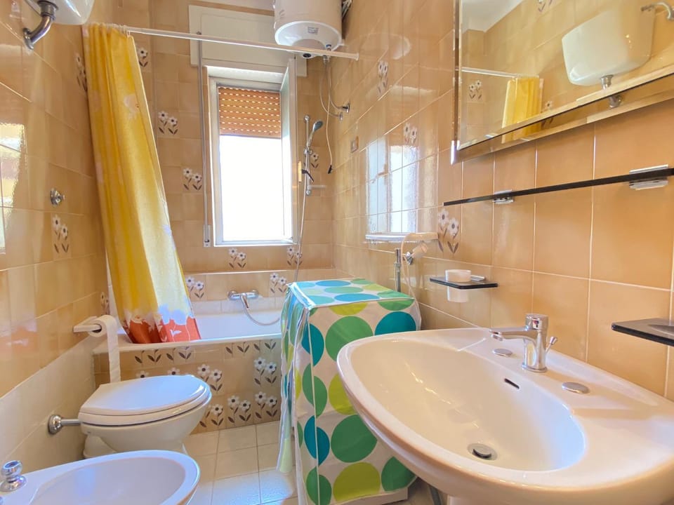 Shower, Toilet, Bathroom, Bath, bidet