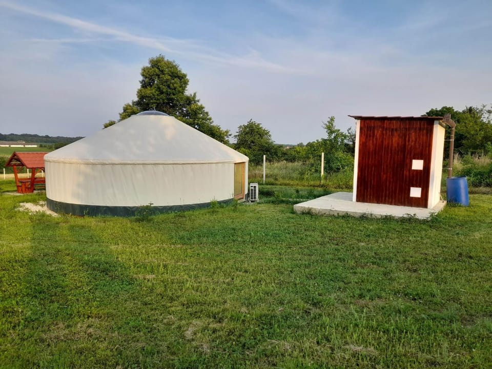 Szent Márton Jurtaszállás Zalakaros közelében Luxury tent in Hungary